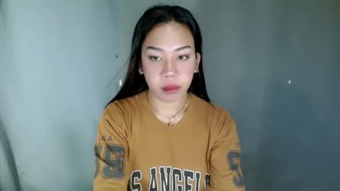 jelaigrande  online show from 04/20/26, 10:33