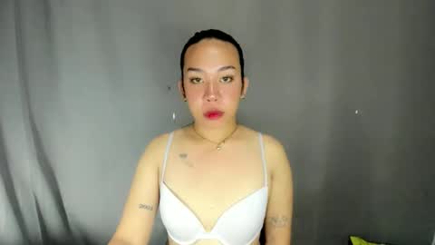 jelaigrande  online show from 04/24/26, 09:12