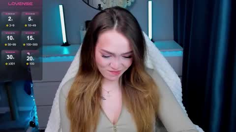 hello Im Eva online show from 12/05/25, 02:03