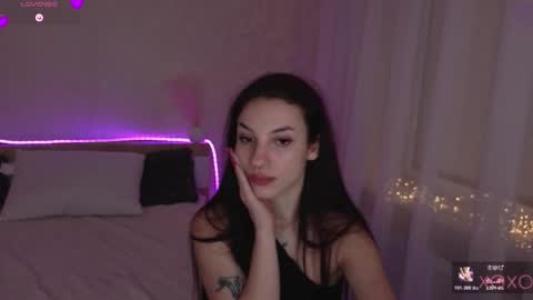 Snapshot of hottiana777 chatting on 02/04/26, 02:01 Tiana online show from 02/04/26, 02:01