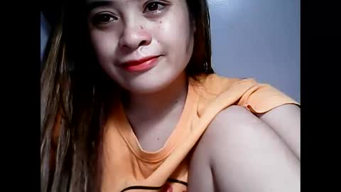 Snapshot of hottie_asianbabe chatting on 12/11/24, 12:44 Leen online show from 12/11/24, 12:44
