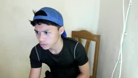 hottie_migs online show from 05/19/26, 08:48