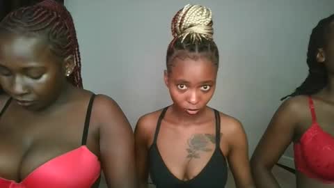 hottie_mistie online show from 04/20/26, 07:15