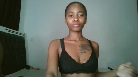 hottie_mistie online show from 05/31/26, 06:20