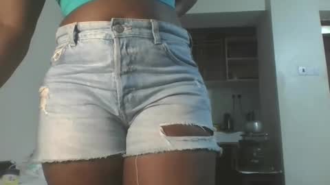 Snapshot of hottie_vera chatting on 11/15/25, 08:22 vera online show from 11/15/25, 08:22