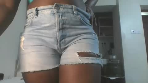 Snapshot of hottie_vera chatting on 11/17/25, 07:19 vera online show from 11/17/25, 07:19