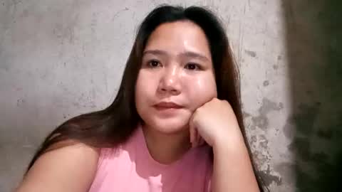 Snapshot of hottiecum27 chatting on 04/01/26, 01:52 hottiecum27 online show from 04/01/26, 01:52