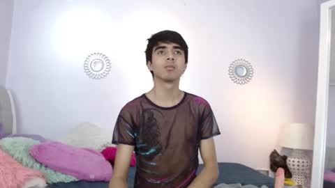 hottiie_guy online show from 12/22/25, 05:54