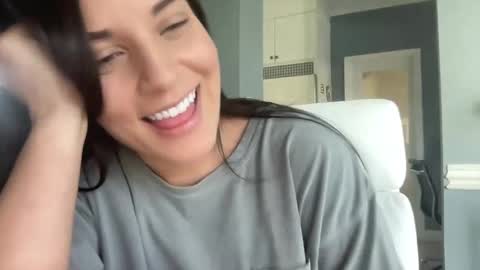 Snapshot of hottmay chatting on 01/12/25, 08:47 --- Dana May online show from 01/12/25, 08:47