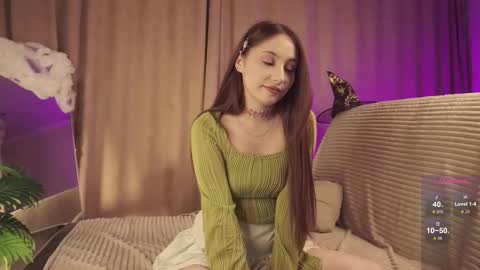 hottpeachh online show from 10/23/25, 04:17