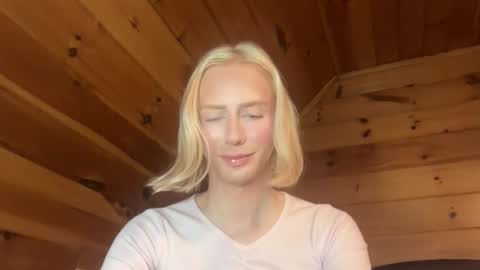 HotTransGirlie online show from 11/19/25, 11:43