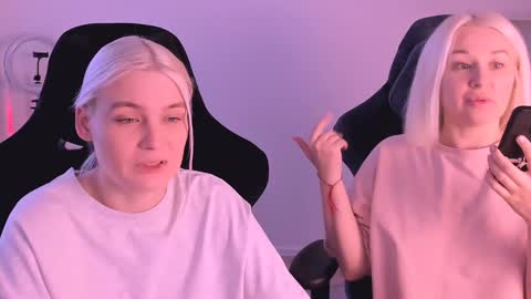 Nessie and Jessie online show from 01/27/25, 09:55