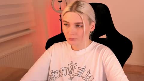 Nessie and Jessie online show from 02/22/25, 03:36