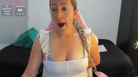 hottychrystal online show from 03/17/26, 03:59