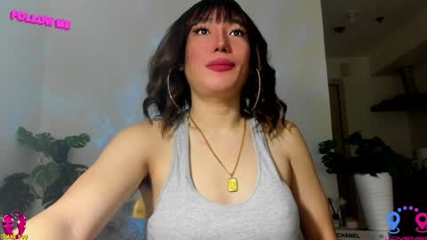 Snapshot of hottycrishinaxx chatting on 01/31/25, 02:15 crishinahotty online show from 01/31/25, 02:15