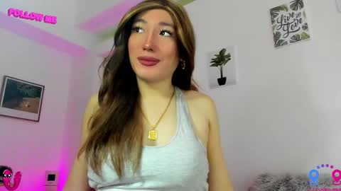 Snapshot of hottycrishinaxx chatting on 02/26/25, 02:59 crishinahotty online show from 02/26/25, 02:59