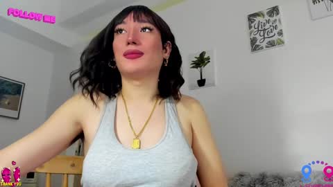 Snapshot of hottycrishinaxx chatting on 03/02/25, 02:08 crishinahotty online show from 03/02/25, 02:08