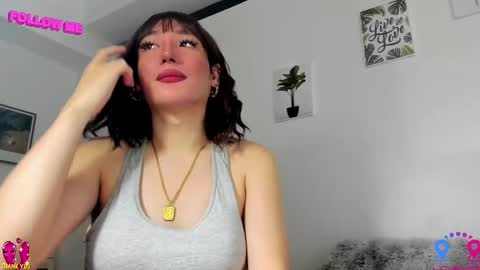 Snapshot of hottycrishinaxx chatting on 03/03/25, 03:42 crishinahotty online show from 03/03/25, 03:42