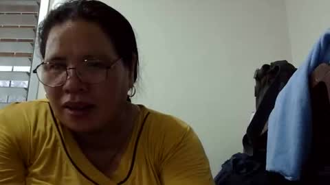 hottycrissy4u online show from 04/15/26, 08:32