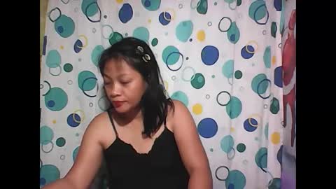 Snapshot of hottyelle1 chatting on 02/13/26, 09:00 hottyelle1 online show from 02/13/26, 09:00