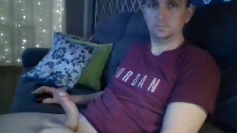 Snapshot of hotuk86 chatting on 02/11/25, 09:46 hotuk86 online show from 02/11/25, 09:46