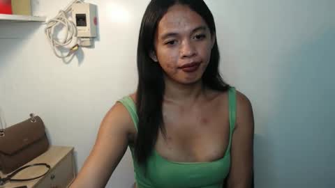 Snapshot of hotvalentina_ chatting on 04/18/26, 07:07 Valentina3 online show from 04/18/26, 07:07