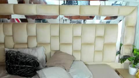   online show from 11/18/25, 12:31