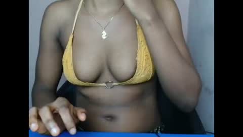 Snapshot of hotxxebony chatting on 04/13/26, 02:28 hotxxebony online show from 04/13/26, 02:28