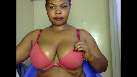 hotysquiter433224 online show from 05/01/26, 05:56