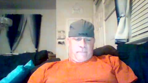 Snapshot of hotyummycock69 chatting on 05/18/26, 03:24 hotyummycock69 online show from 05/18/26, 03:24