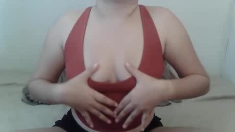 Snapshot of hotzarieyahxx chatting on 05/02/26, 02:38 Zarie online show from 05/02/26, 02:38