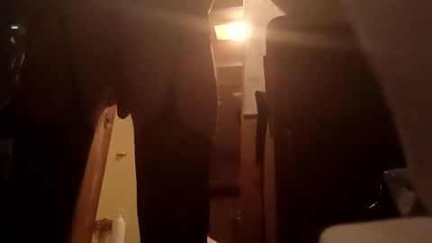 Snapshot of houndmefromhell chatting on 02/17/25, 06:09 houndmefromhell online show from 02/17/25, 06:09