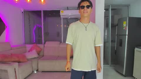 Snapshot of houseofwarrios chatting on 11/05/25, 05:29 we are Harry Jersi pablo and our mod talco online show from 11/05/25, 05:29