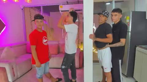 Snapshot of houseofwarrios chatting on 11/27/25, 05:31 we are Harry Jersi pablo and our mod talco online show from 11/27/25, 05:31