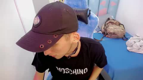 Snapshot of houston_bby_ chatting on 02/27/26, 10:43 HOUSTON online show from 02/27/26, 10:43