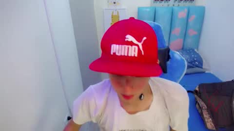 Snapshot of houston_bby_ chatting on 03/01/26, 08:11 HOUSTON online show from 03/01/26, 08:11