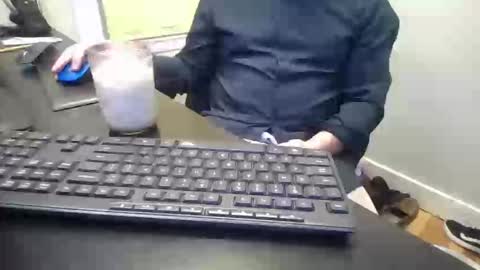 hoverday online show from 04/06/26, 04:46