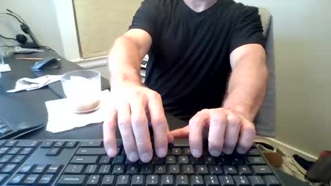 hoverday online show from 07/06/26, 03:25