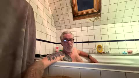 Michiel online show from 03/28/26, 06:40