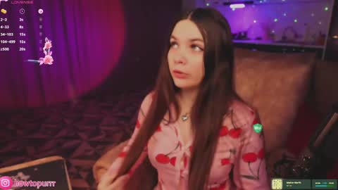 Mia online show from 04/21/26, 05:17