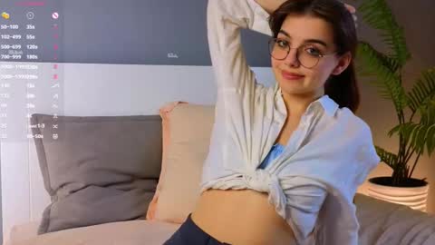 Snapshot of huba_booba chatting on 02/23/25, 01:13 Diane online show from 02/23/25, 01:13