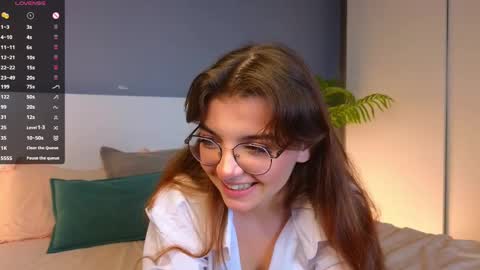 Snapshot of huba_booba chatting on 03/02/25, 07:23 Diane online show from 03/02/25, 07:23