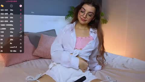 Snapshot of huba_booba chatting on 03/05/25, 07:49 Diane online show from 03/05/25, 07:49
