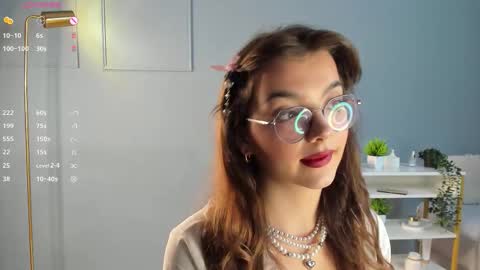 Snapshot of huba_booba chatting on 09/27/25, 07:19 Diane online show from 09/27/25, 07:19