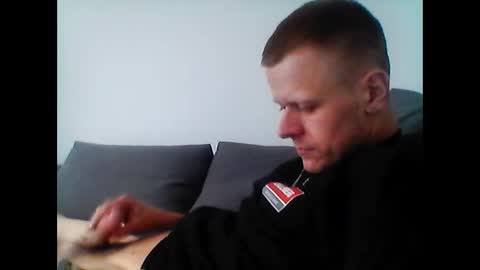 Snapshot of hubikush22 chatting on 02/17/26, 03:40 hubikush22 online show from 02/17/26, 03:40