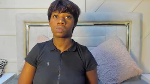 Snapshot of huddah_cam chatting on 12/31/24, 11:20 huddah online show from 12/31/24, 11:20