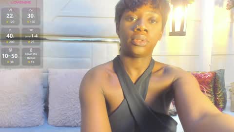 Snapshot of huddah_cam chatting on 01/10/25, 11:33 huddah online show from 01/10/25, 11:33
