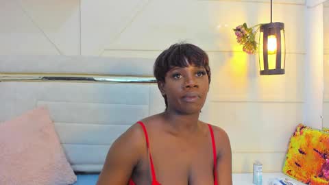 Snapshot of huddah_cam chatting on 03/05/25, 05:39 huddah online show from 03/05/25, 05:39