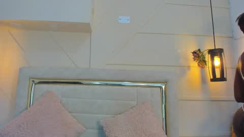 Snapshot of huddah_cam chatting on 03/10/25, 11:32 huddah online show from 03/10/25, 11:32