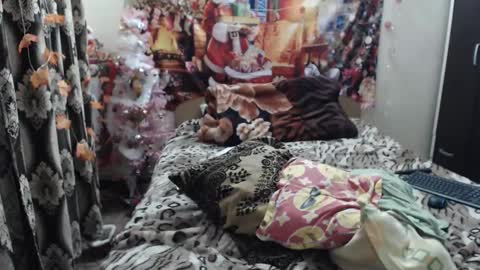 hugeassdevil online show from 02/03/25, 05:56